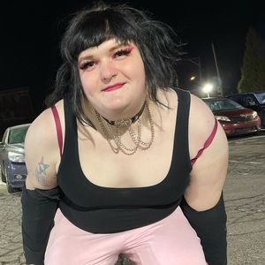 Meet your Posher, Krystal